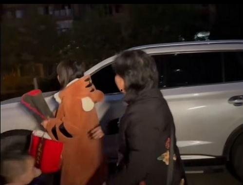 老杜爆料最新动态图视频,揭秘幕后真相,视频内容大揭秘!